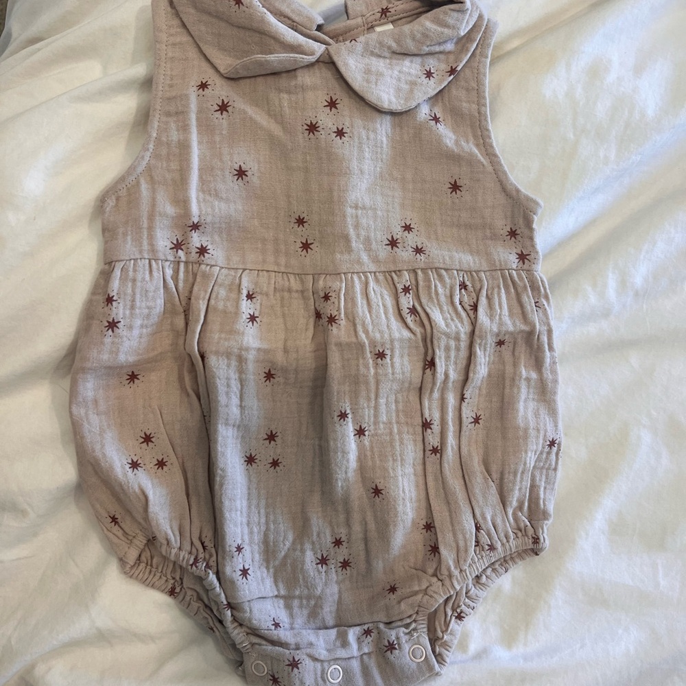 Rylee + Cru Beige Star Bodysuit